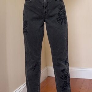 American Eagle Black Floral Embroidered Mom Jeans - Size 8